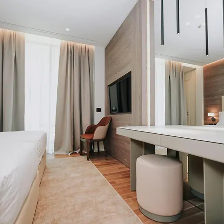 Otel Magnus & Avlonya