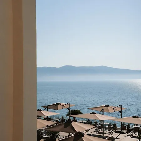 Magnus & 4* Vlorë