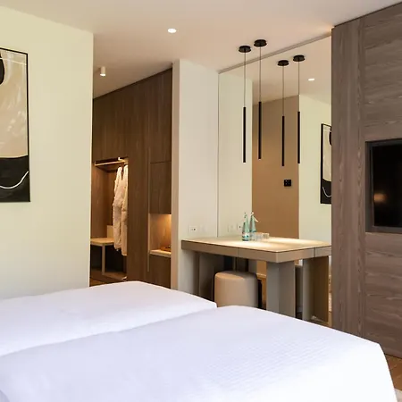 Magnus & Otel 4*