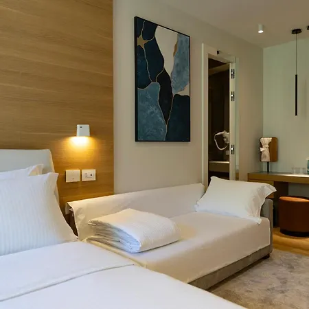 Magnus & Otel