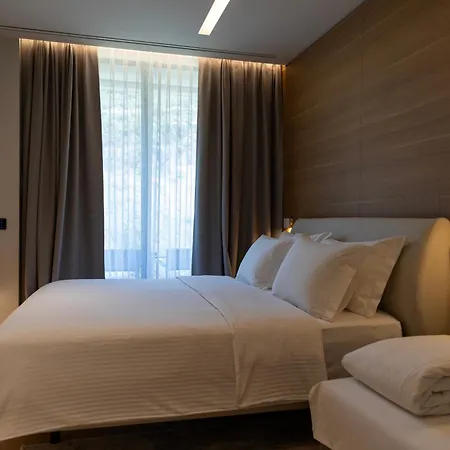Otel Magnus & Avlonya