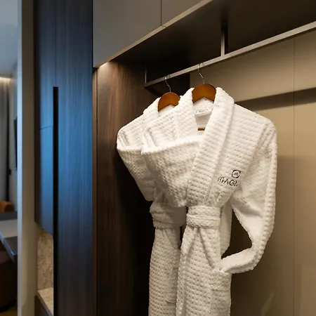 Otel Magnus & Avlonya