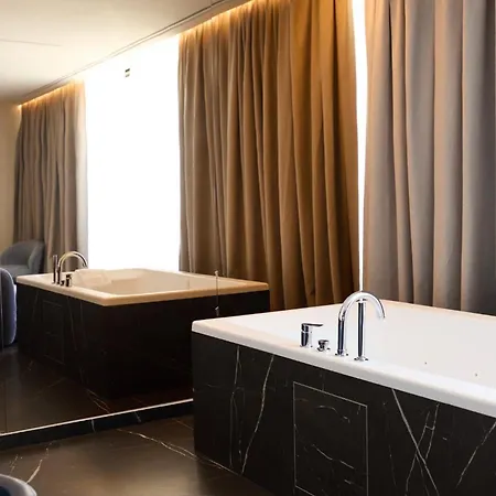 Magnus & Otel