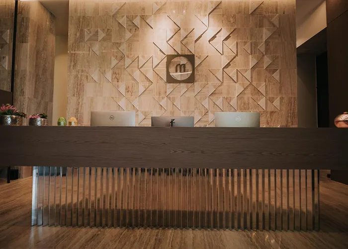Otel Magnus & Avlonya