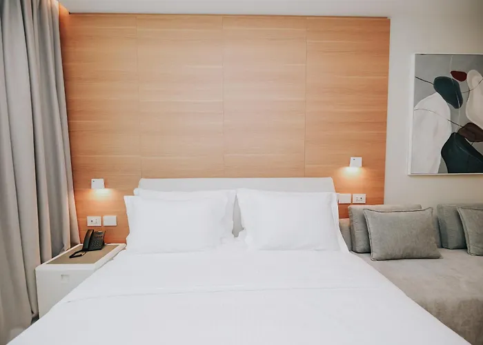 Magnus & Otel