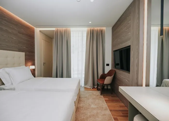 Otel Magnus &