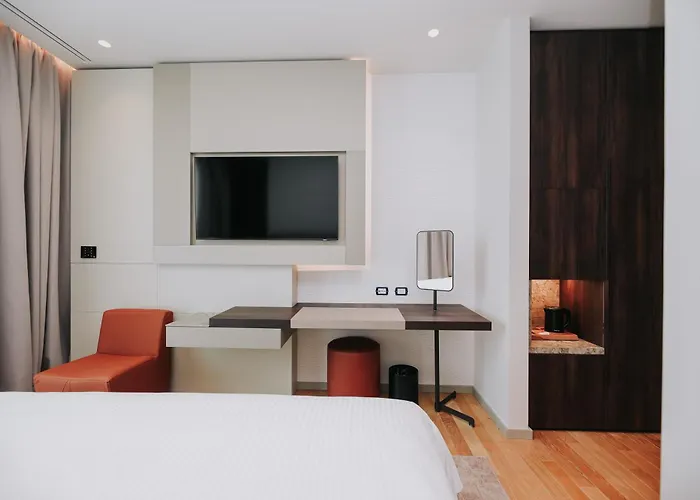 Magnus & Otel Avlonya