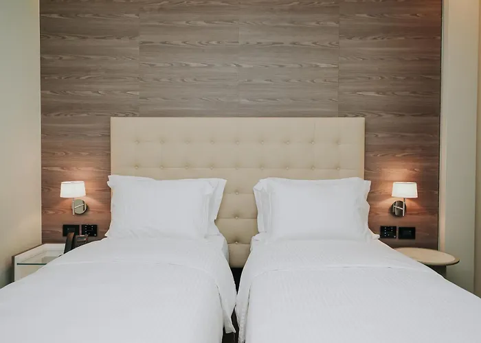 Otel Magnus & 4*